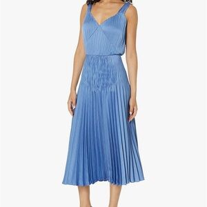 Elegant Blue Pleated Dress